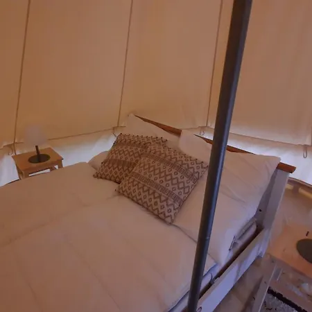 Οργανωμένο κάμπινγκ Glamping Im 4 M Zelt Auf Dem Bauernhof